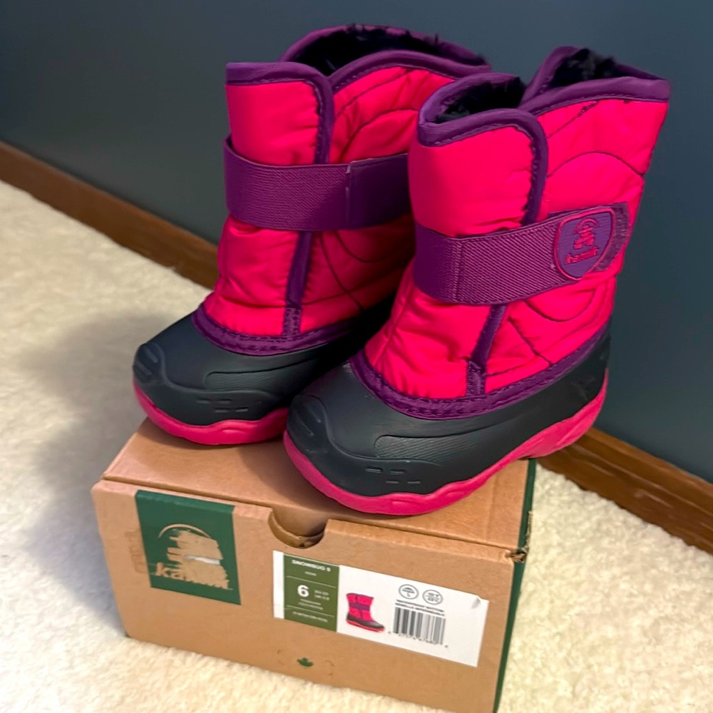 Toddler size 6 Winter boots